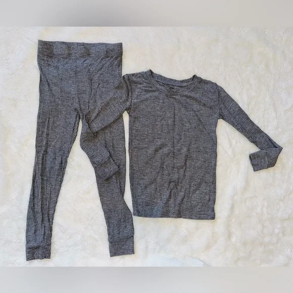 Like New LS Charcoal Ribbed Set